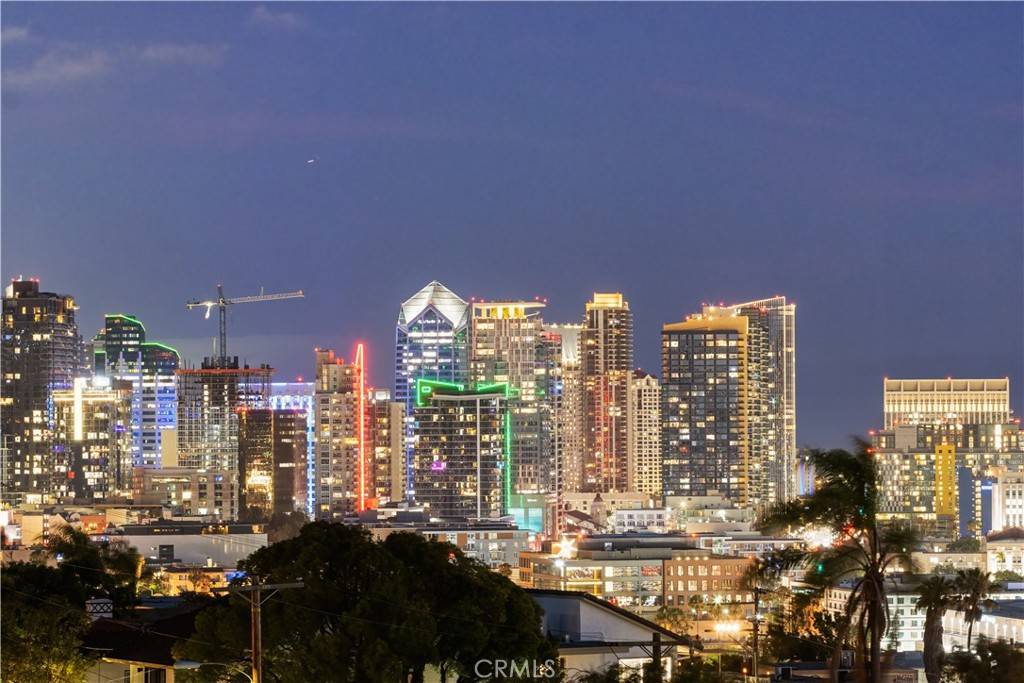 San Diego, CA 92103,2960 Union ST #304