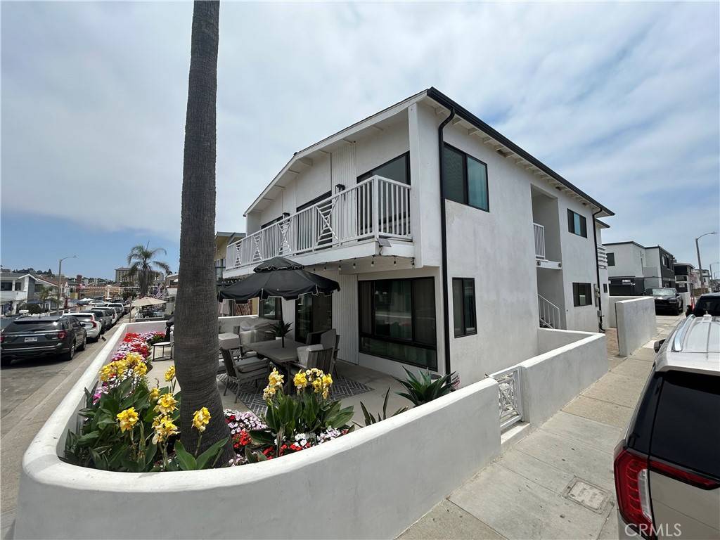Newport Beach, CA 92663,4112 Seashore Drive