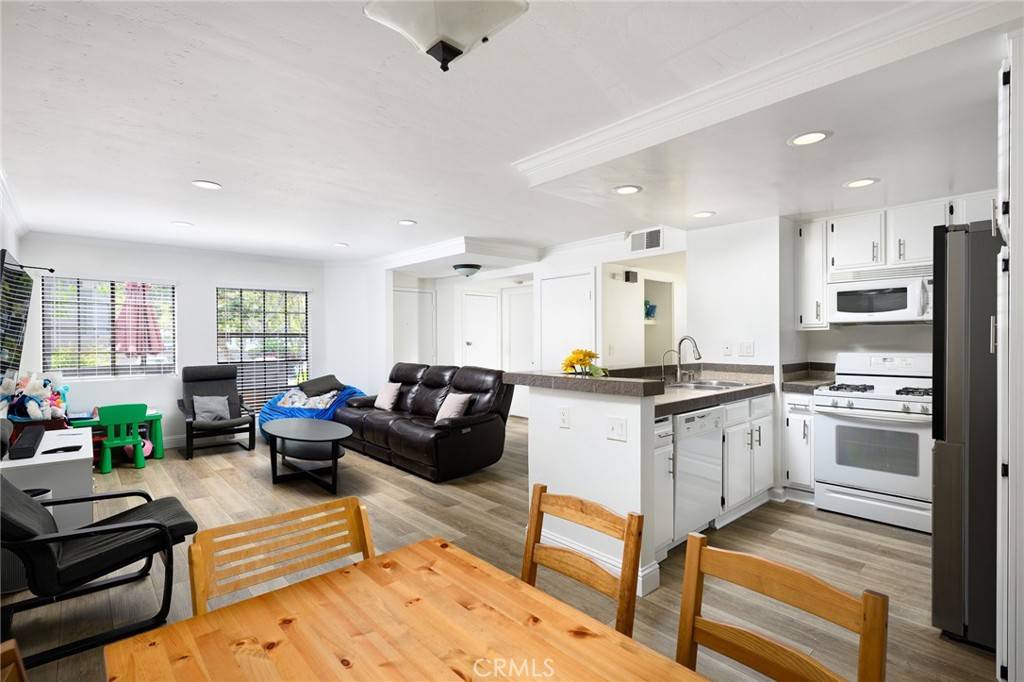 Laguna Niguel, CA 92677,27286 Avenida De La Plata #141