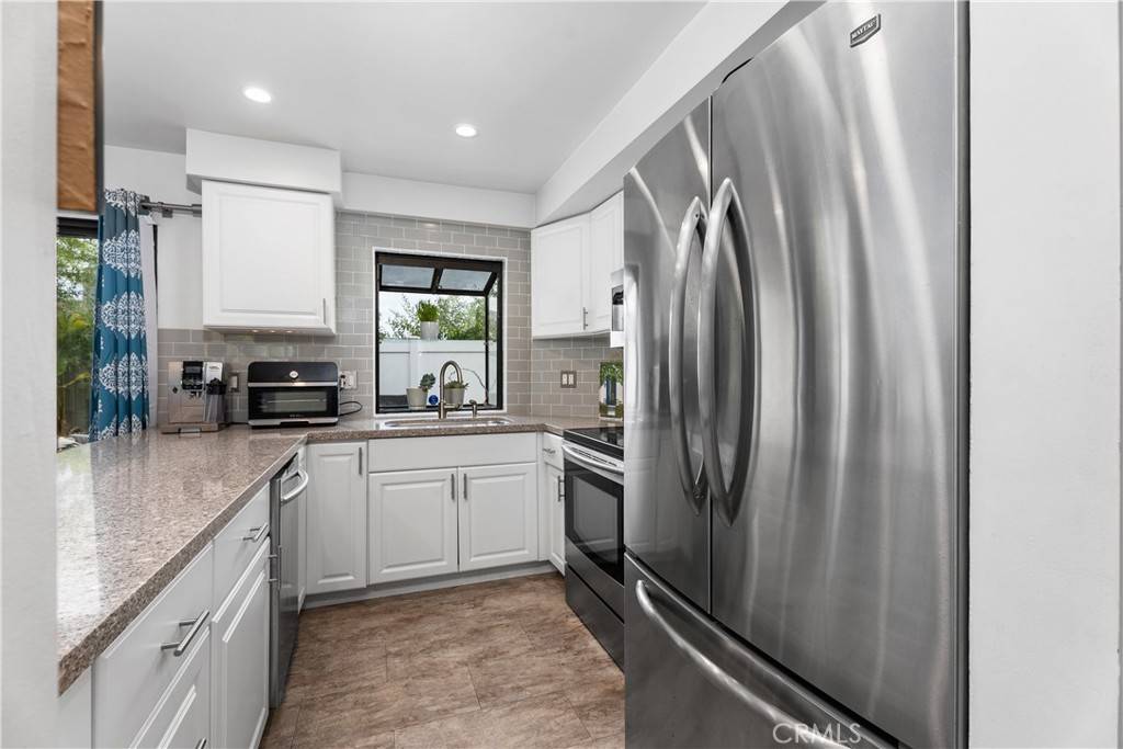 Costa Mesa, CA 92626,915 Lombard CT