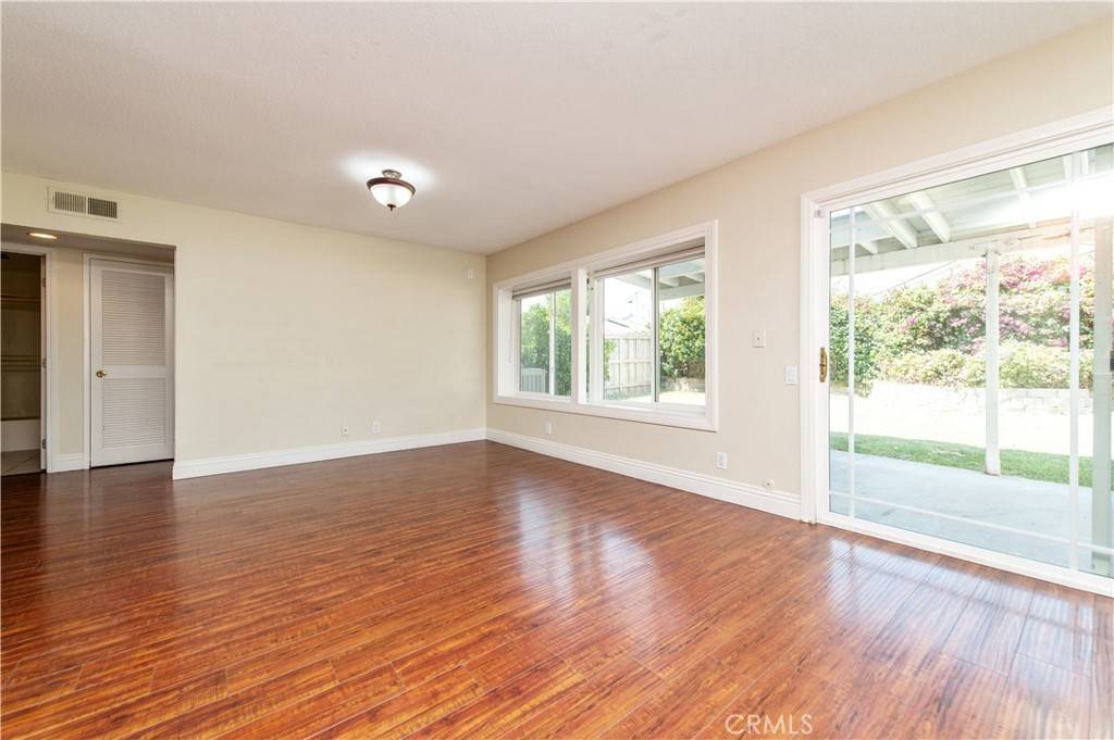 Irvine, CA 92604,4351 Pioneer ST