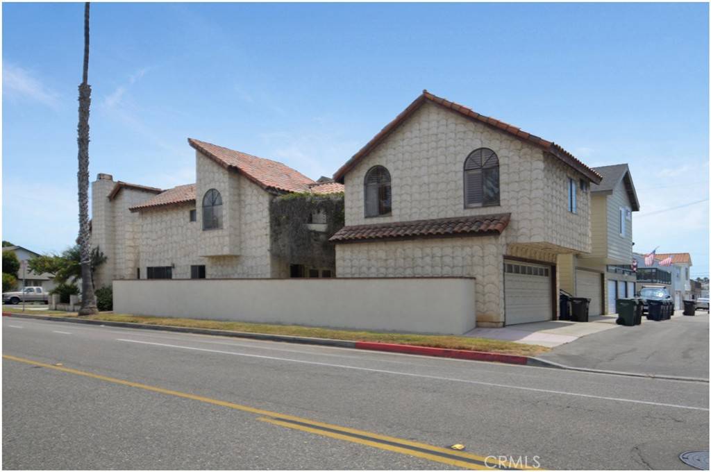 Huntington Beach, CA 92648,627 19th ST
