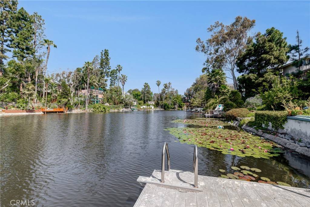 Newport Beach, CA 92660,2233 Heather LN
