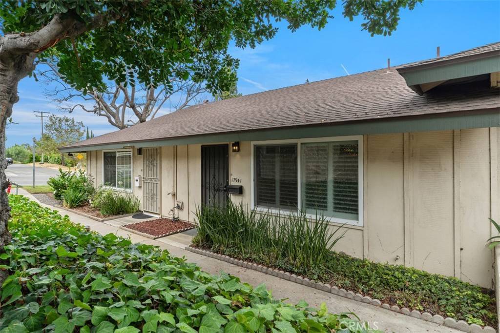 Yorba Linda, CA 92886,17941 Yorba Linda Blvd