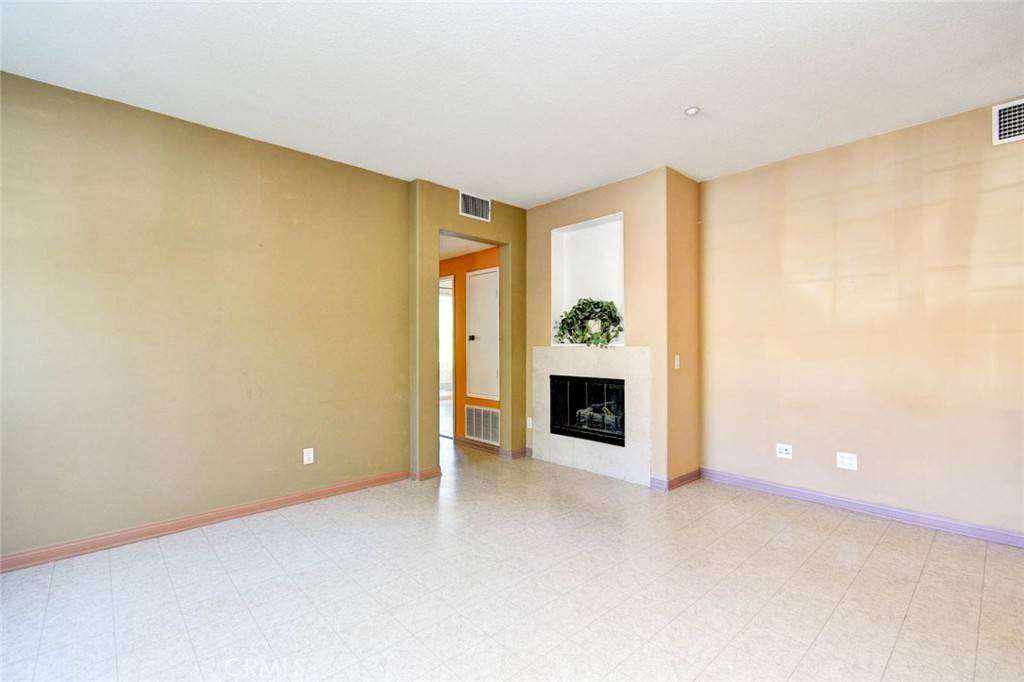 Ladera Ranch, CA 92694,22 Agave CT