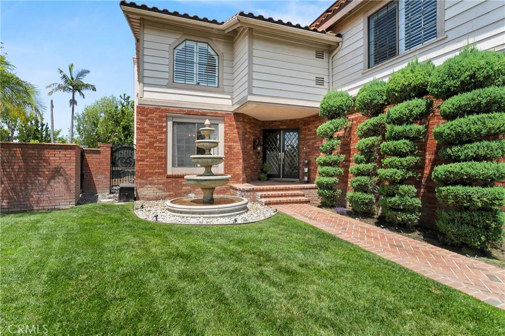 Laguna Hills, CA 92653,26431 Las Alturas AVE