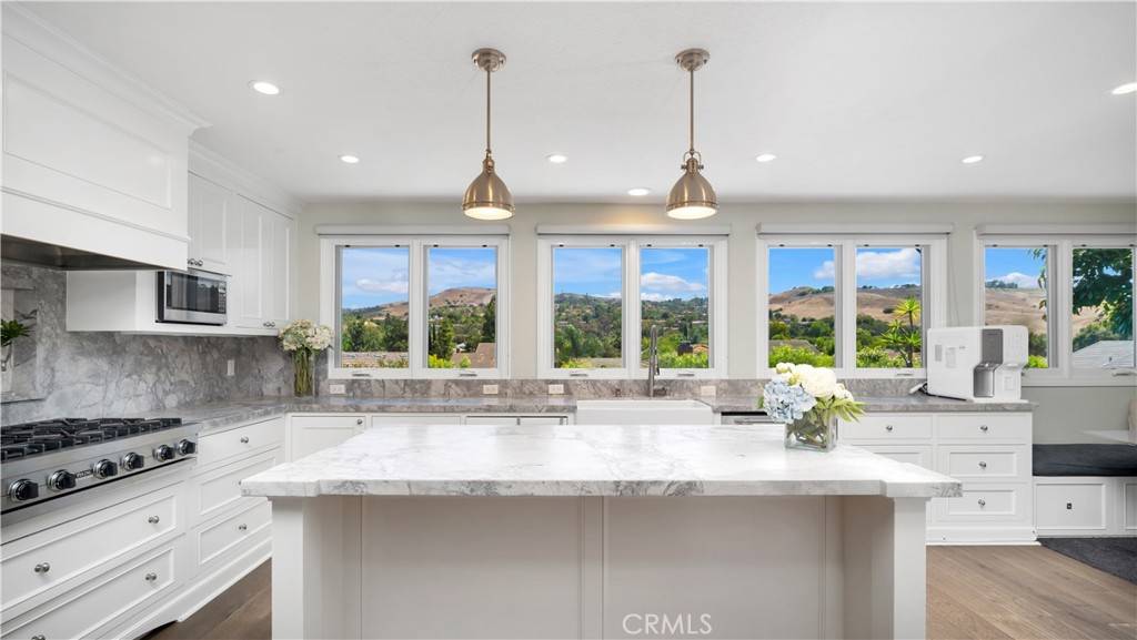 Irvine, CA 92603,10 Flintridge