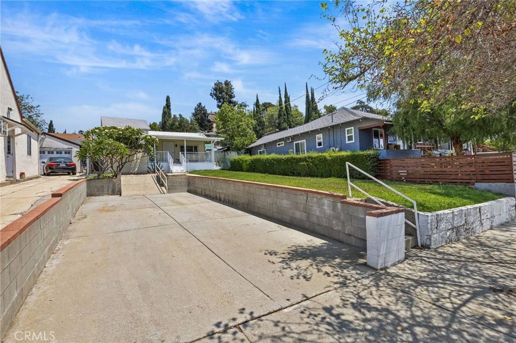 Los Angeles, CA 90042,5807 Meridian Street