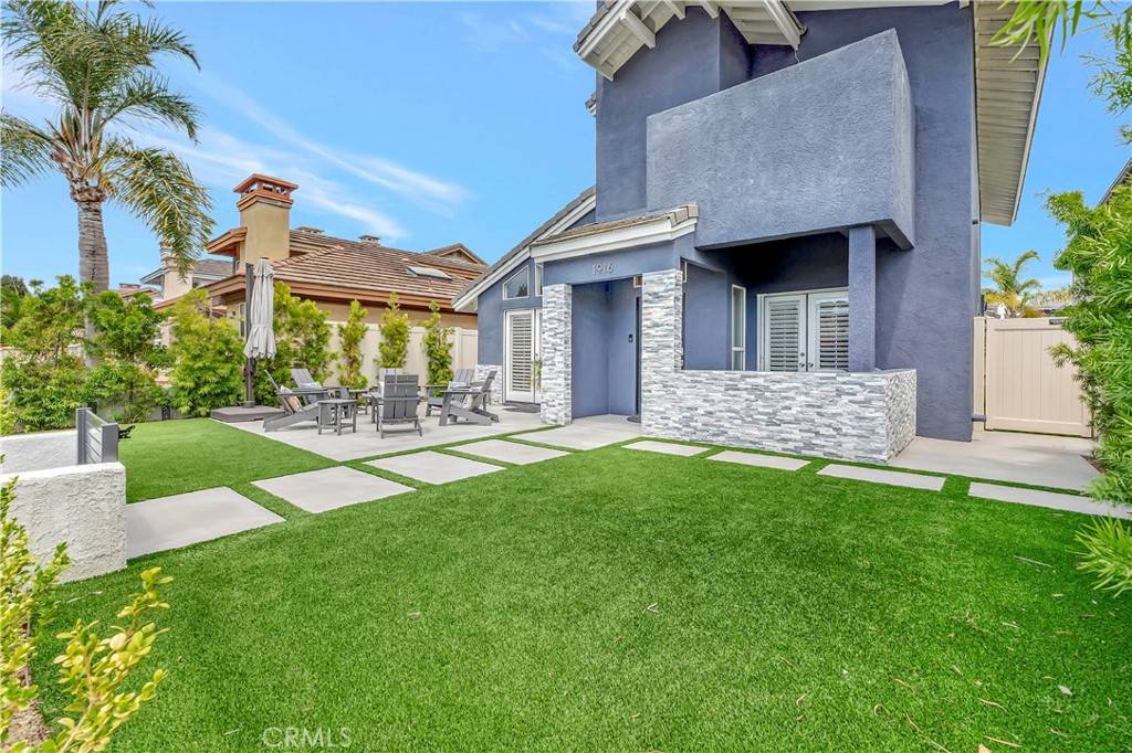 Huntington Beach, CA 92648,1916 Pine ST