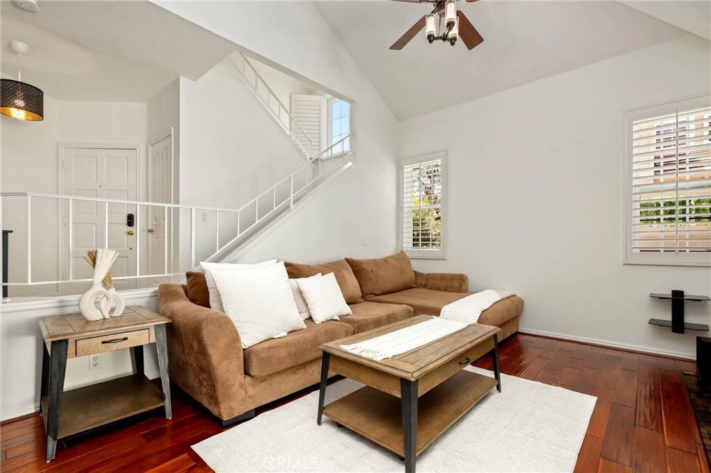 Laguna Hills, CA 92653,24417 Hillsdale AVE #5