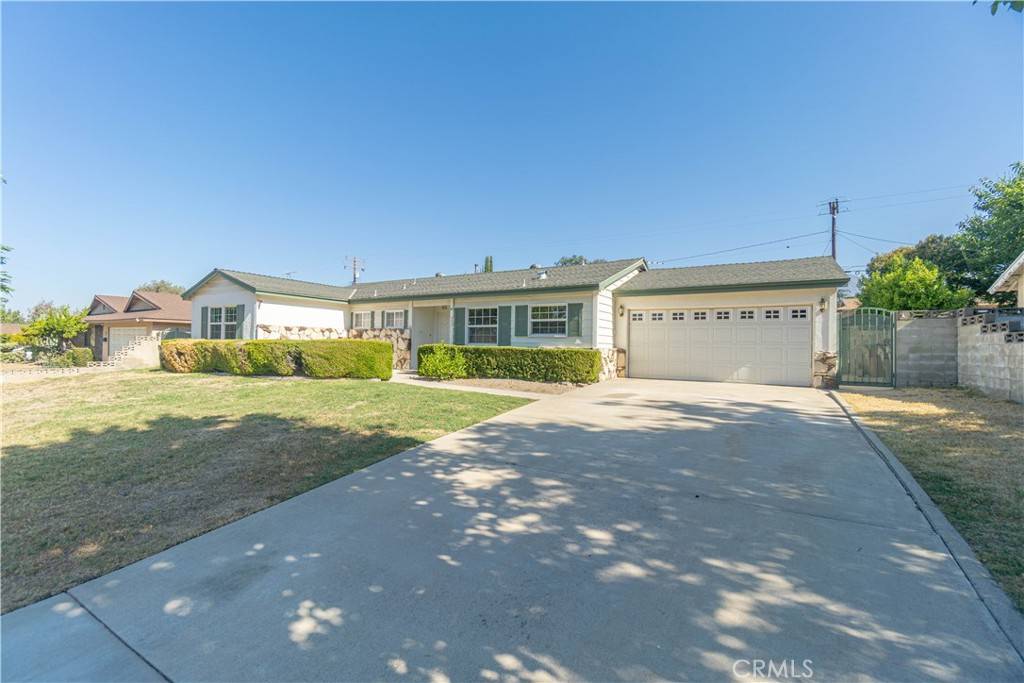 Claremont, CA 91711,557 Black Hills DR