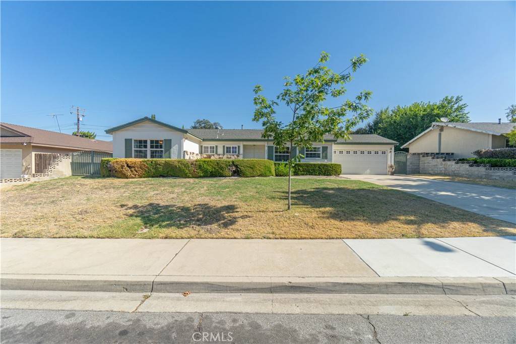 Claremont, CA 91711,557 Black Hills DR