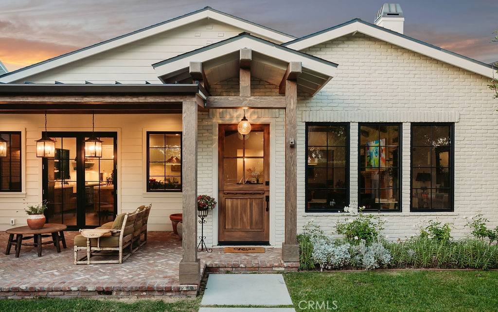 Costa Mesa, CA 92627,224 Flower ST