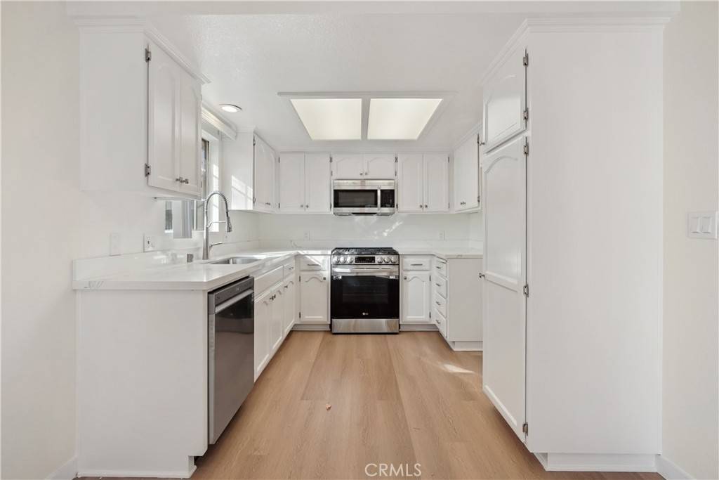 Bellflower, CA 90706,9619 Olive ST #B