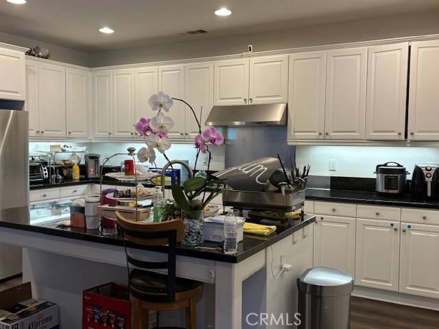 Westminster, CA 92683,14806 Apricot LN
