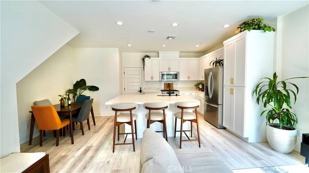 San Diego, CA 92126,9161 Hala WAY
