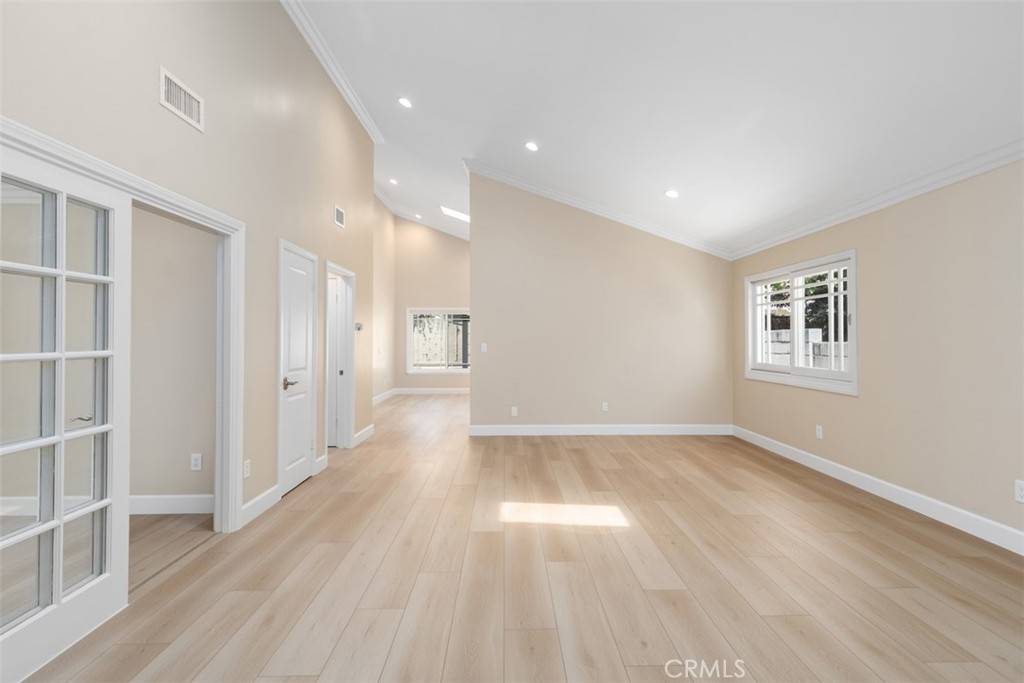 Irvine, CA 92606,3931 Cedron ST