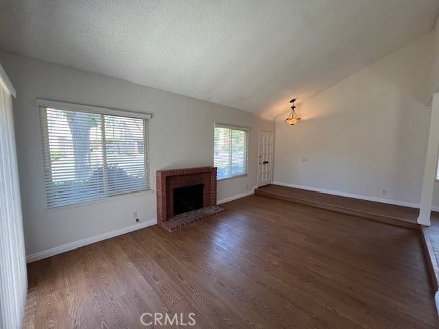 Anaheim, CA 92802,950 W Lamark LN
