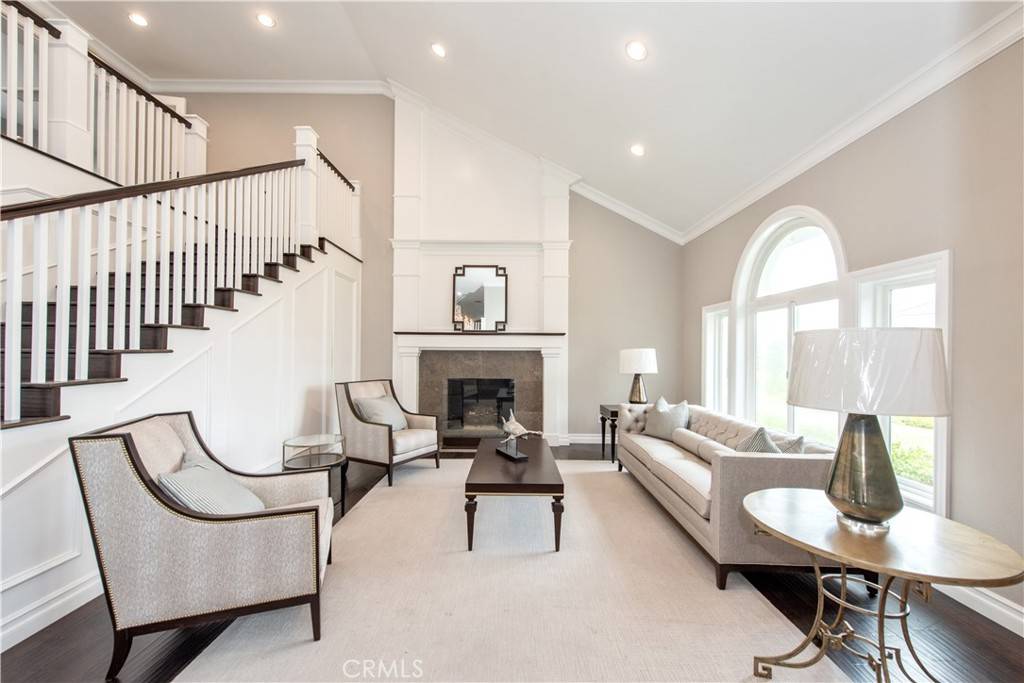 111 Hillcrest Irvine, CA 92603