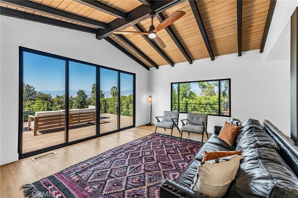 Redlands, CA 92373,1909 Canyon RD