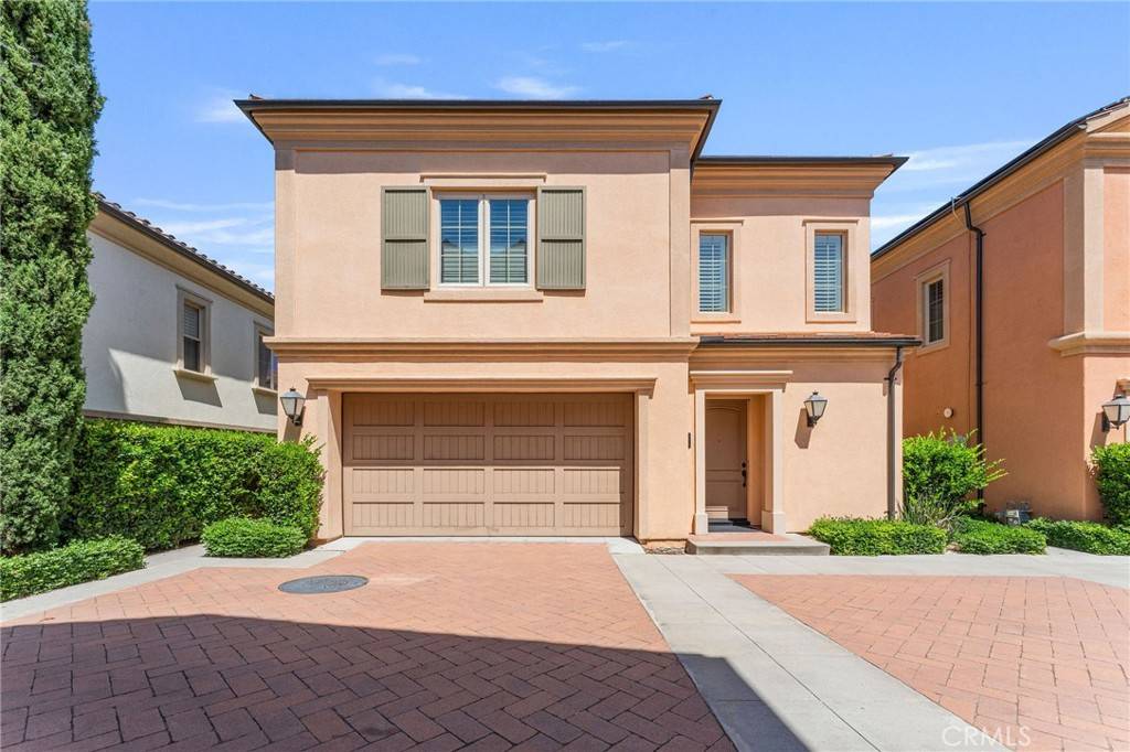 Irvine, CA 92620,74 Cactus Flower