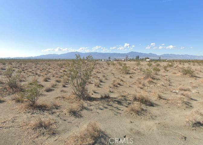 Phelan, CA 92371,0 Holly RD