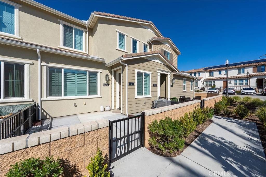 Fontana, CA 92336,15901 Stresa LN #2