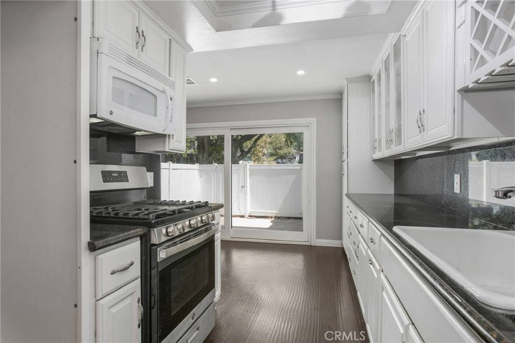 Yorba Linda, CA 92886,6443 Shady Lawn DR #3
