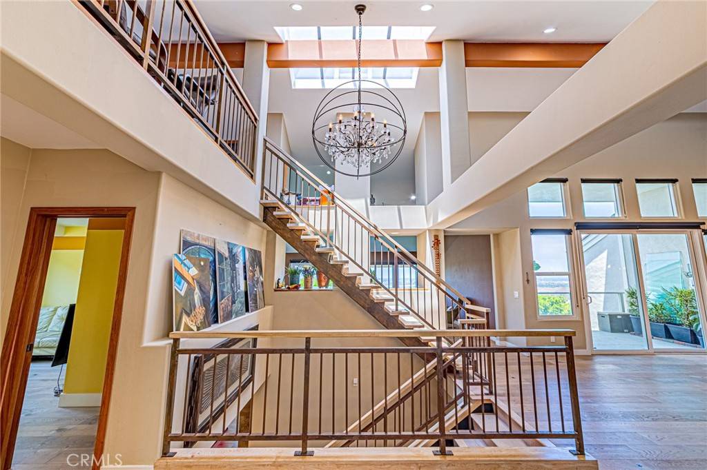 Irvine, CA 92603,6 Sirius #61