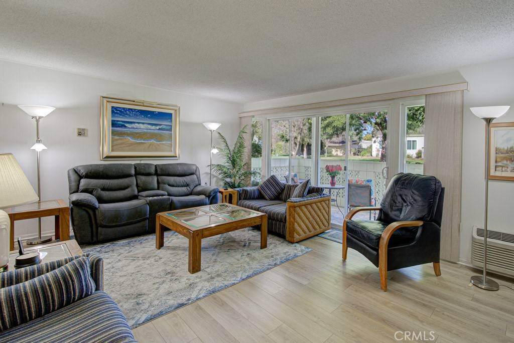 Laguna Woods, CA 92637,224 Avenida Majorca #B