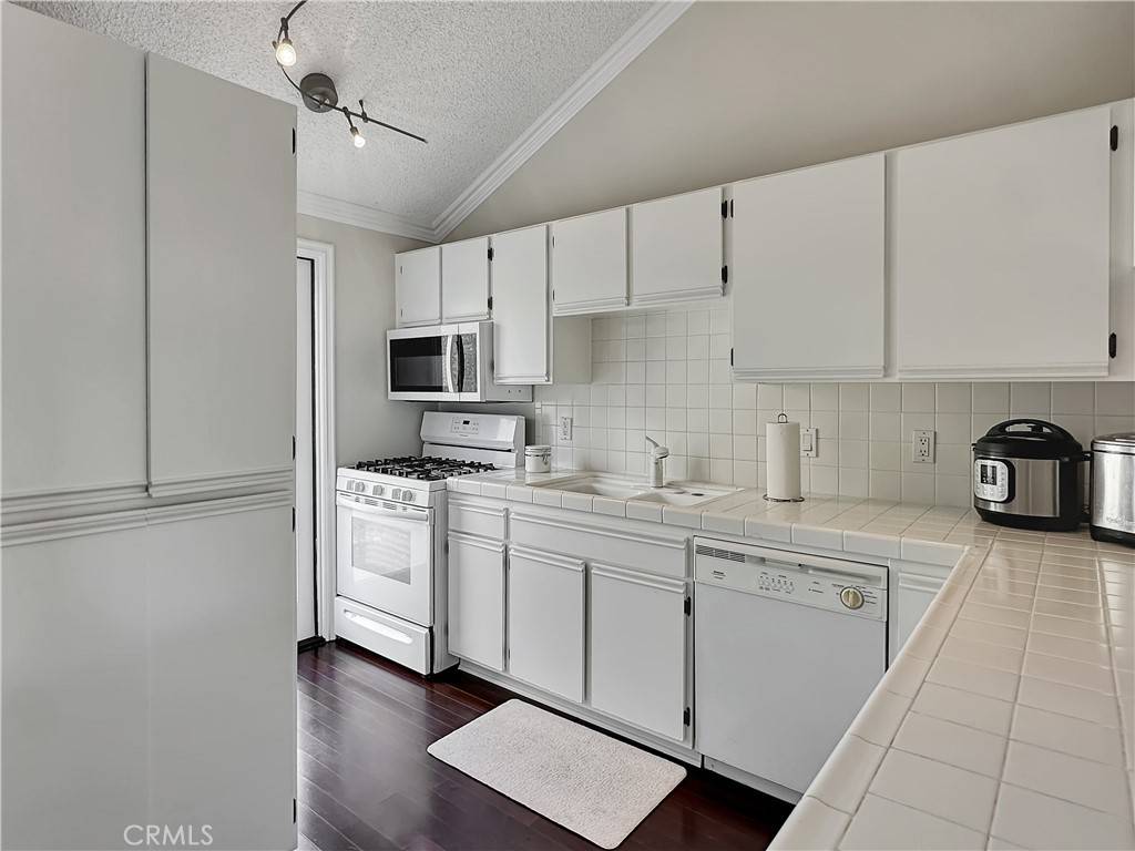 Dana Point, CA 92629,24482 Lantern Hill DR #D