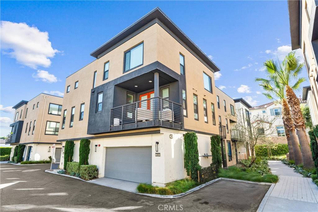 Orange, CA 92865,2880 N Glassell ST