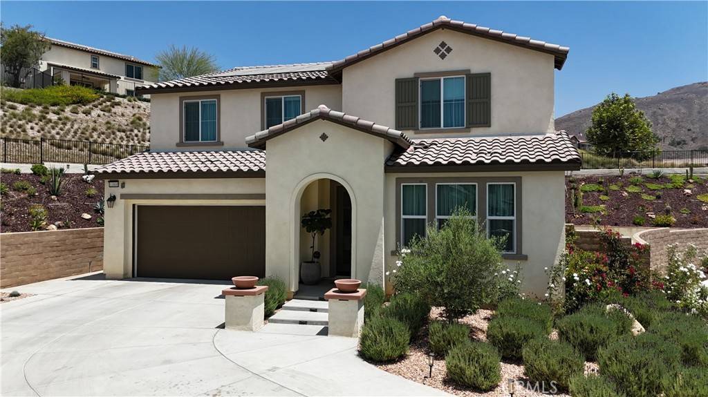 Corona, CA 92883,11800 Starlily CT