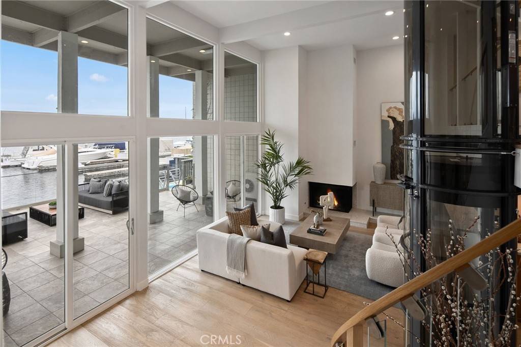 Huntington Beach, CA 92649,16449 Wimbledon LN