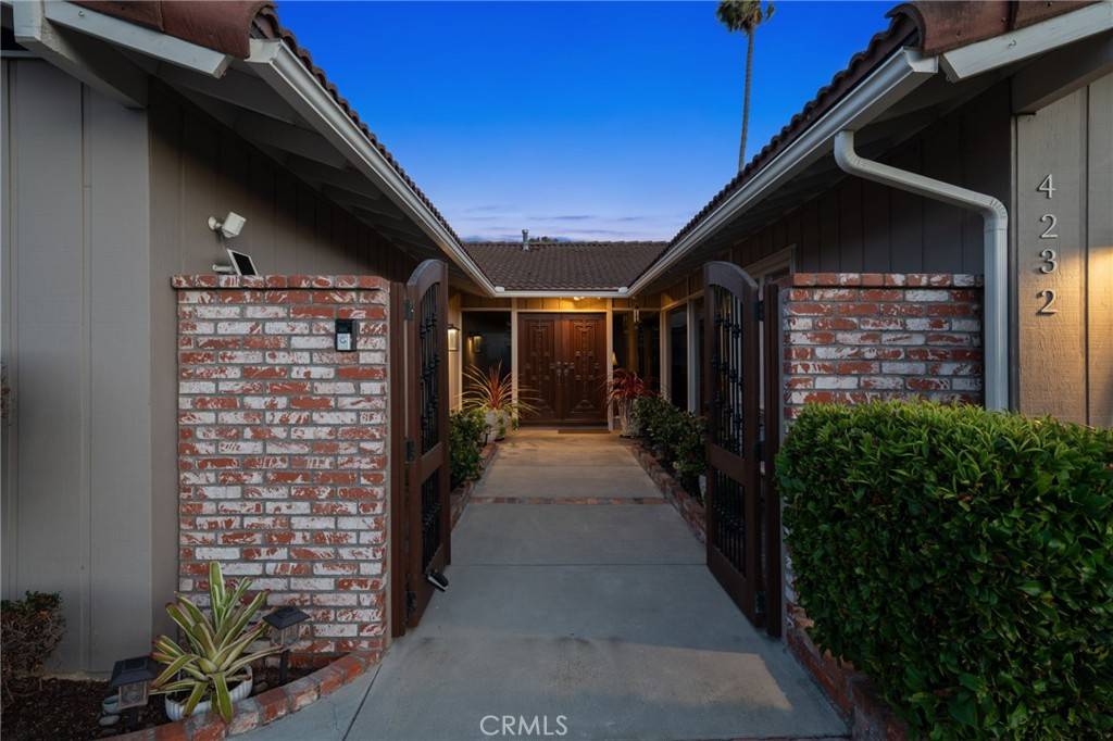 Huntington Beach, CA 92649,4232 Calhoun DR