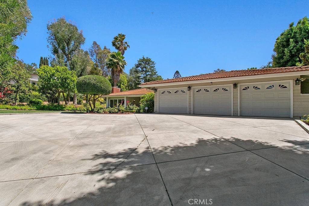 Fullerton, CA 92831,2128 Smokewood AVE