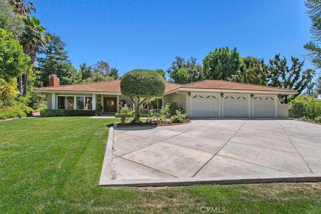 Fullerton, CA 92831,2128 Smokewood AVE