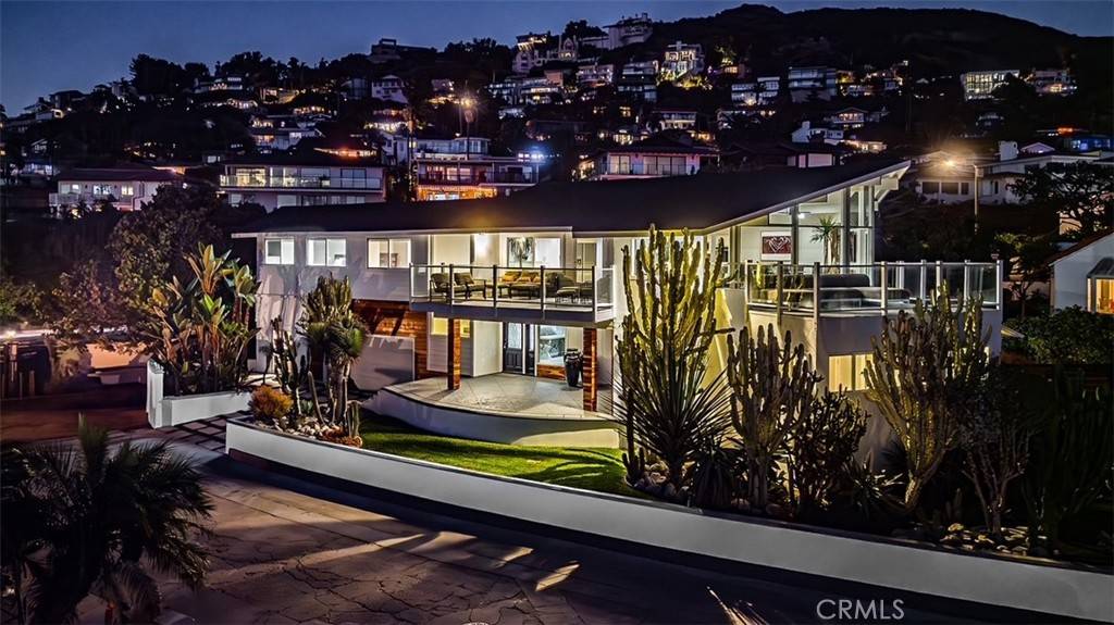 Laguna Beach, CA 92651,2 Camel Point DR