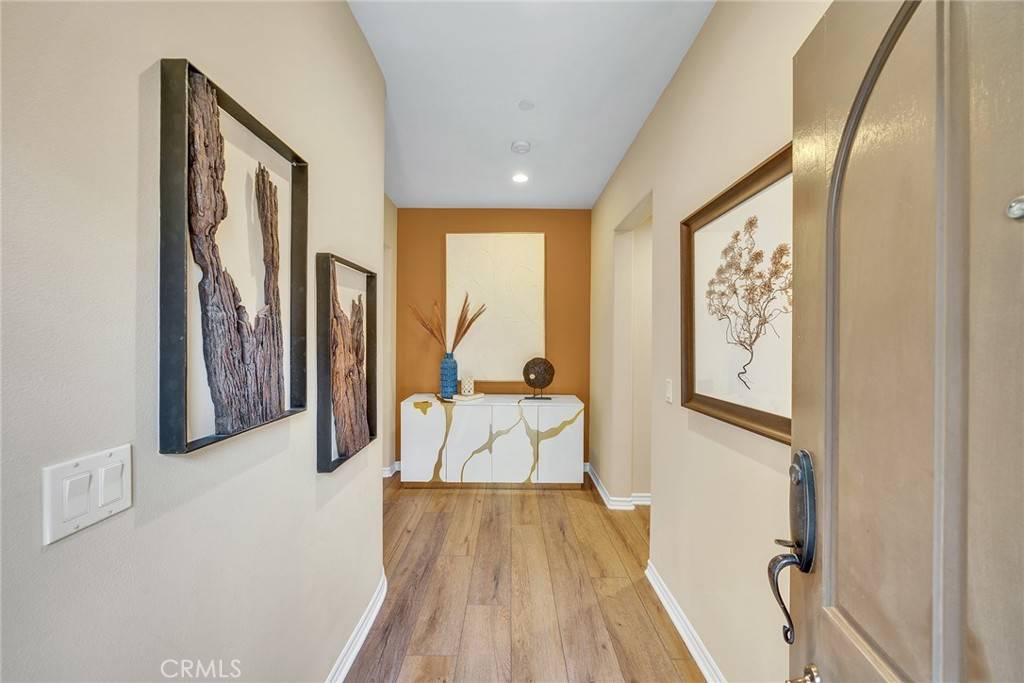 Irvine, CA 92618,63 Splendor
