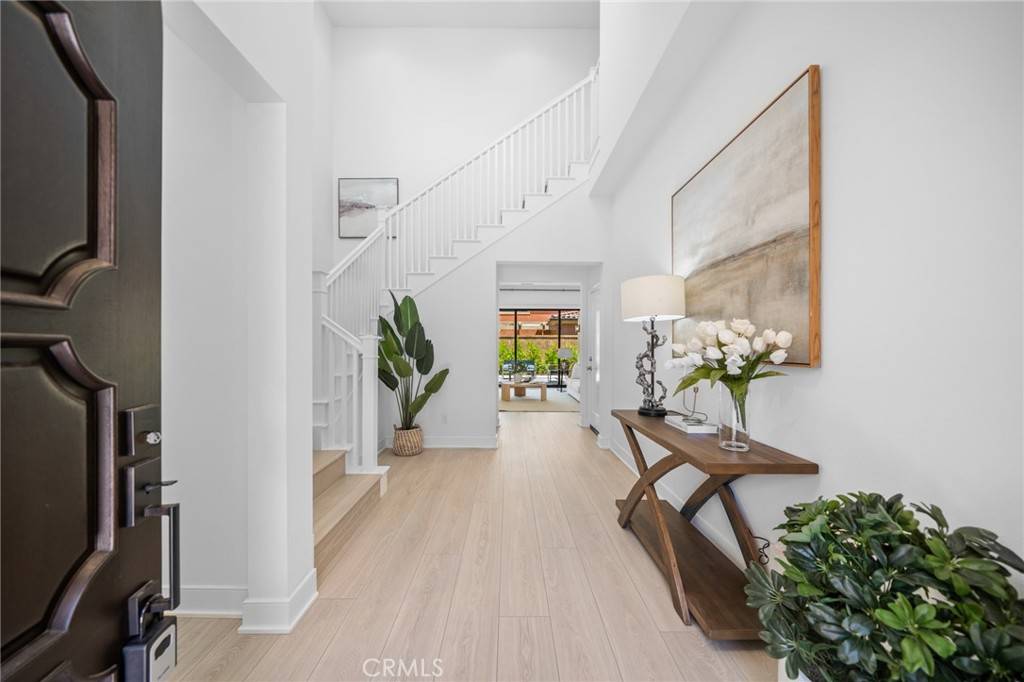 Irvine, CA 92618,186 Plum Lily