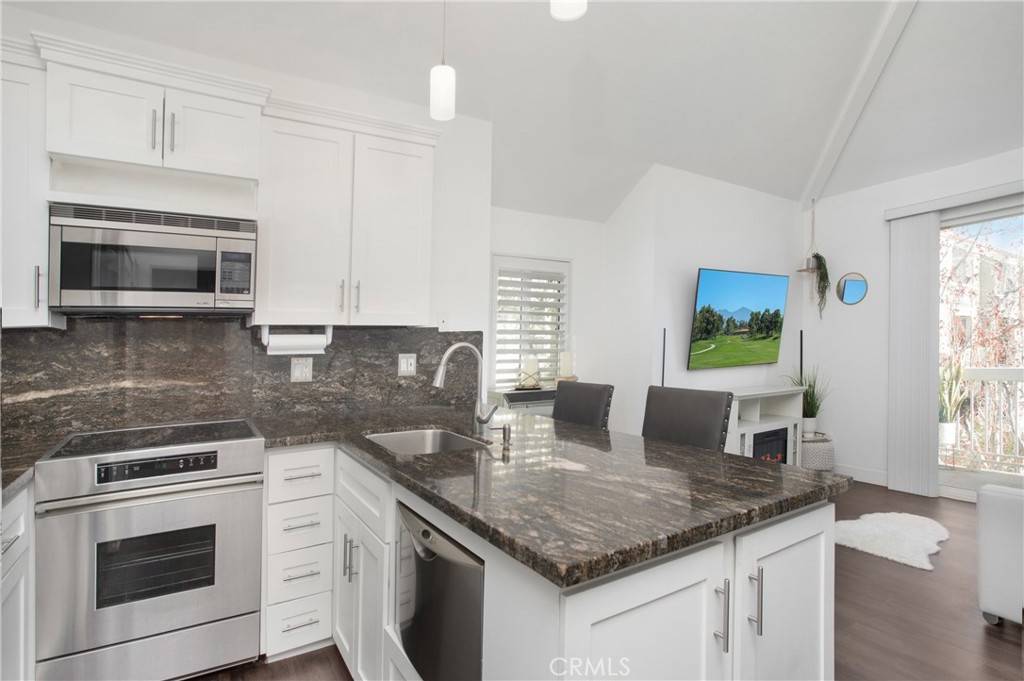 Huntington Beach, CA 92646,20341 Bluffside Cir #C301