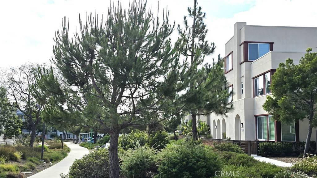 Irvine, CA 92618,610 Cultivate