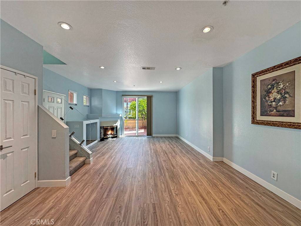 Lake Forest, CA 92610,76 Anacapa CT #150