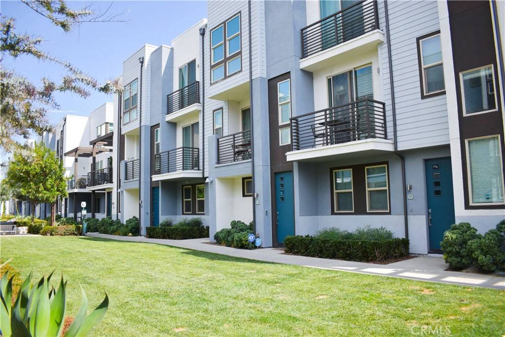 Irvine, CA 92614,321 Placemark
