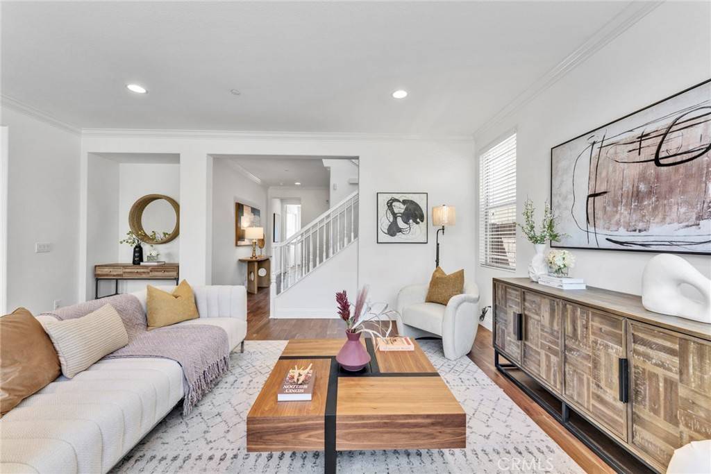 135 Willowbend Irvine, CA 92612
