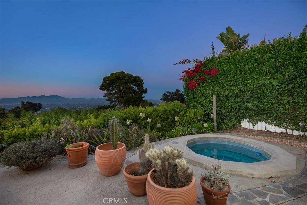 Laguna Beach, CA 92651,3180 Mountain View DR