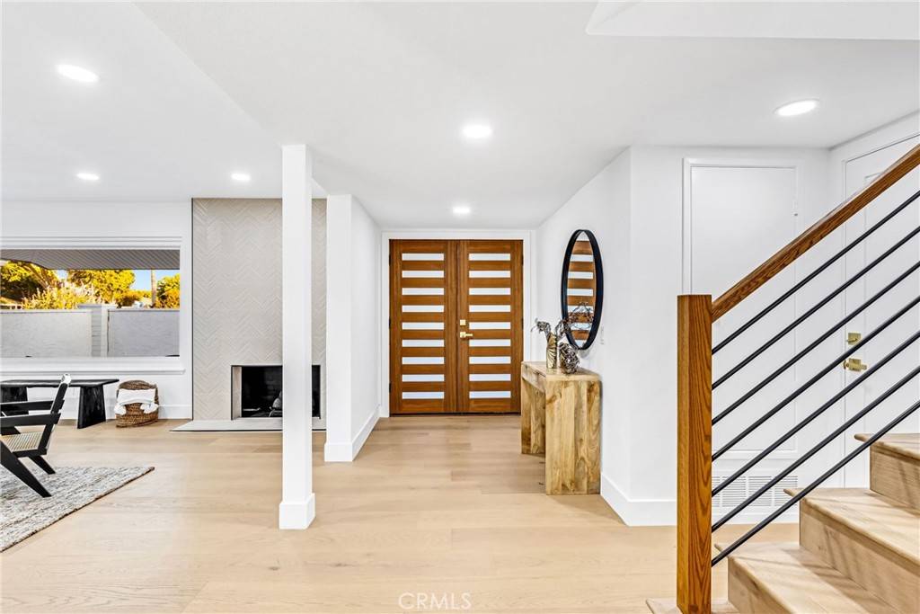 Huntington Beach, CA 92646,9171 Regatta DR