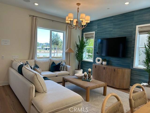 Irvine, CA 92618,309 Loon