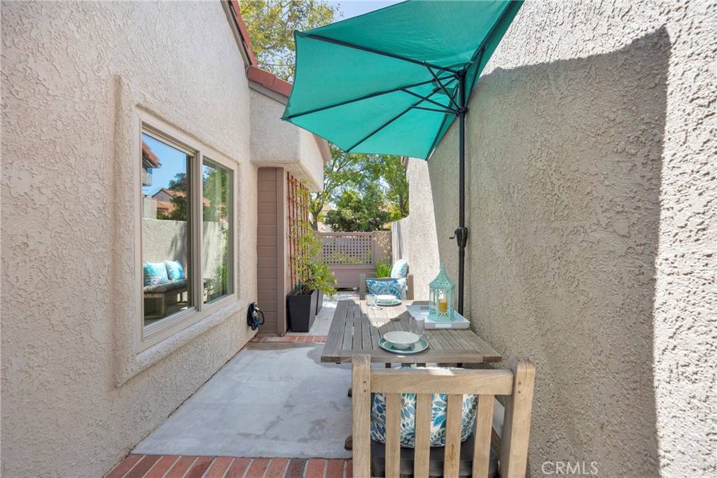 Westlake Village, CA 91362,1025 Via Colinas