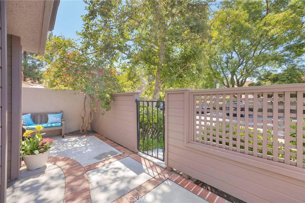 Westlake Village, CA 91362,1025 Via Colinas